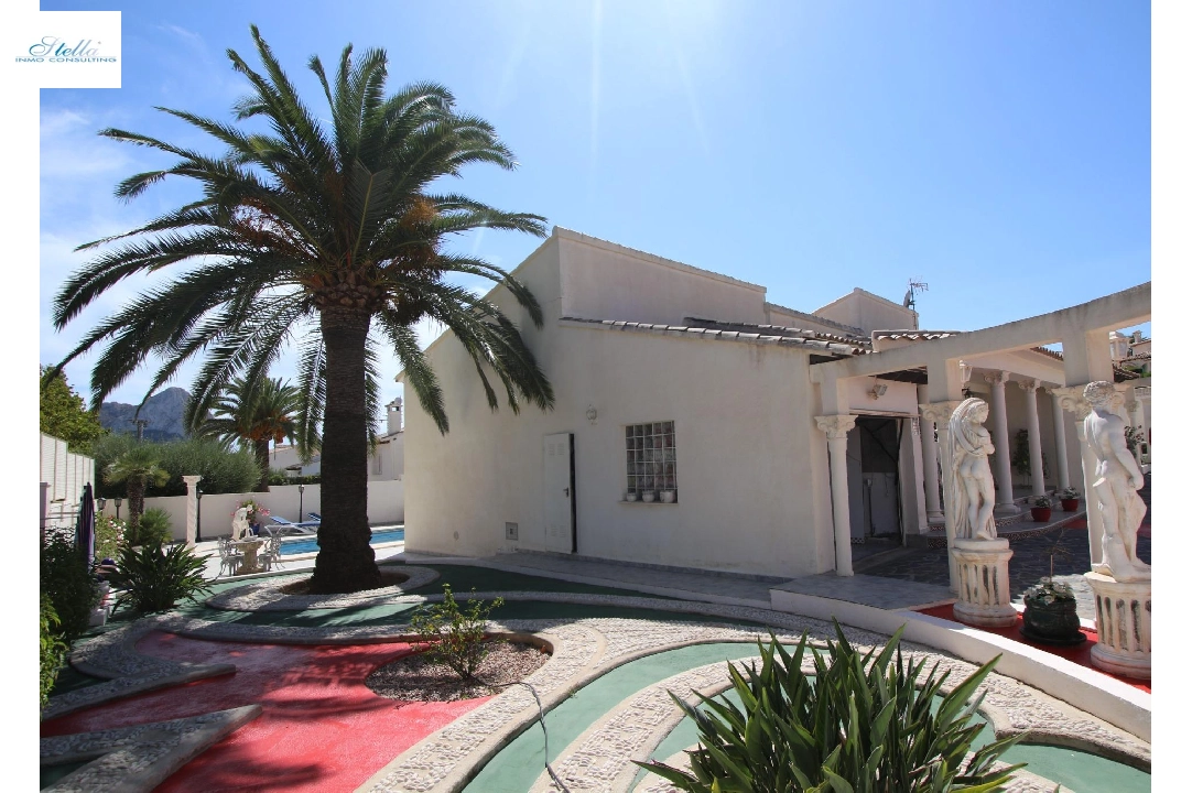 Villa in Calpe(Pla roig) te koop, woonoppervlakte 212 m², Airconditioning, grondstuk 800 m², 2 slapkamer, 2 badkamer, Zwembad, ref.: COB-3301-10535-31