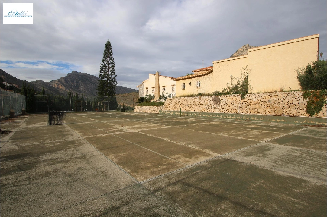 Villa in Calpe(La Canuta) te koop, woonoppervlakte 609 m², grondstuk 3102 m², 4 slapkamer, 4 badkamer, Zwembad, ref.: COB-3330-10535-47