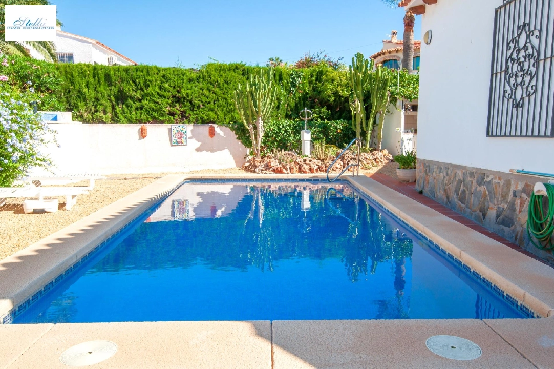 Villa in Calpe(Pla roig) te koop, woonoppervlakte 145 m², Airconditioning, grondstuk 800 m², 3 slapkamer, 2 badkamer, Zwembad, ref.: COB-3377-10535-10