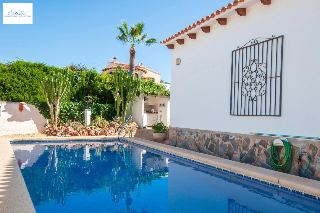 Villa in Calpe(Pla roig) te koop, woonoppervlakte 145 m², Airconditioning, grondstuk 800 m², 3 slapkamer, 2 badkamer, Zwembad, ref.: COB-3377-10535-2