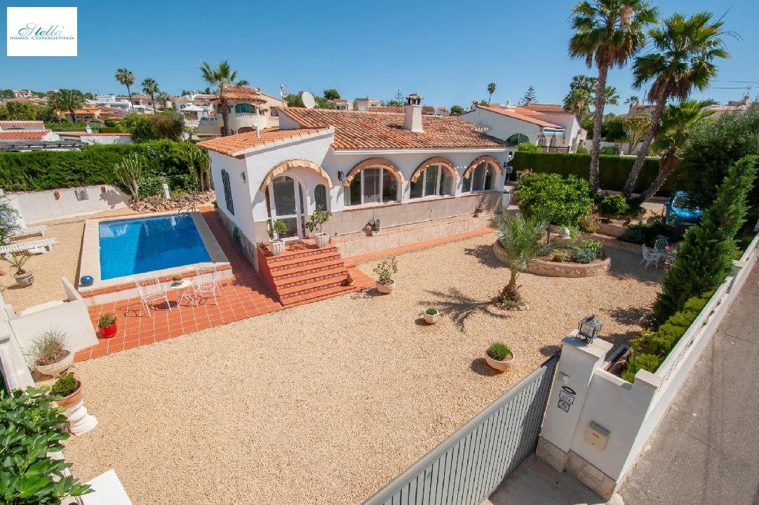 Villa in Calpe(Pla roig) te koop, woonoppervlakte 145 m², Airconditioning, grondstuk 800 m², 3 slapkamer, 2 badkamer, Zwembad, ref.: COB-3377-10535-46