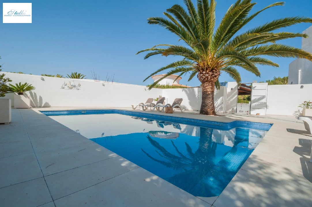 Villa in Benissa(San Jaime) te koop, woonoppervlakte 240 m², Airconditioning, 6 slapkamer, 3 badkamer, Zwembad, ref.: COB-3449-10535-2