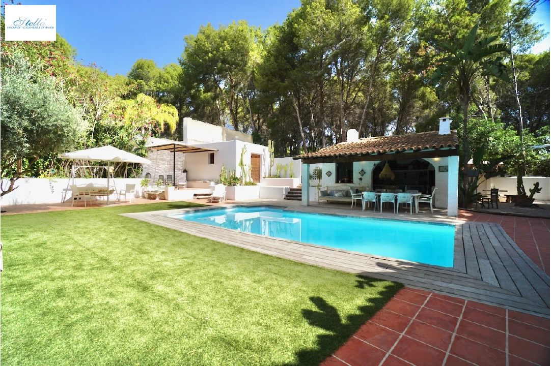 Villa in Moraira(Moravit) te koop, woonoppervlakte 555 m², grondstuk 1175 m², 7 slapkamer, 5 badkamer, Zwembad, ref.: CA-H-1795-AMBE-4