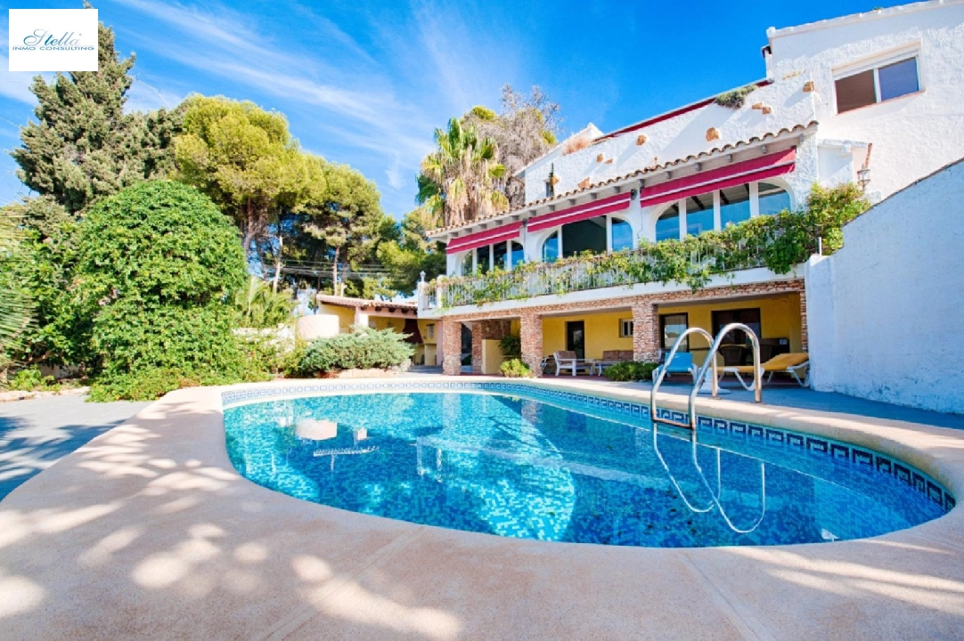 Villa in Moraira te koop, woonoppervlakte 326 m², Bouwjaar 1975, Airconditioning, grondstuk 791 m², 6 slapkamer, 6 badkamer, Zwembad, ref.: AM-12082DA-2