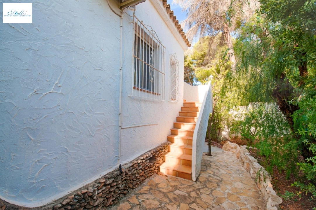 Villa in Moraira te koop, woonoppervlakte 326 m², Bouwjaar 1975, Airconditioning, grondstuk 791 m², 6 slapkamer, 6 badkamer, Zwembad, ref.: AM-12082DA-48