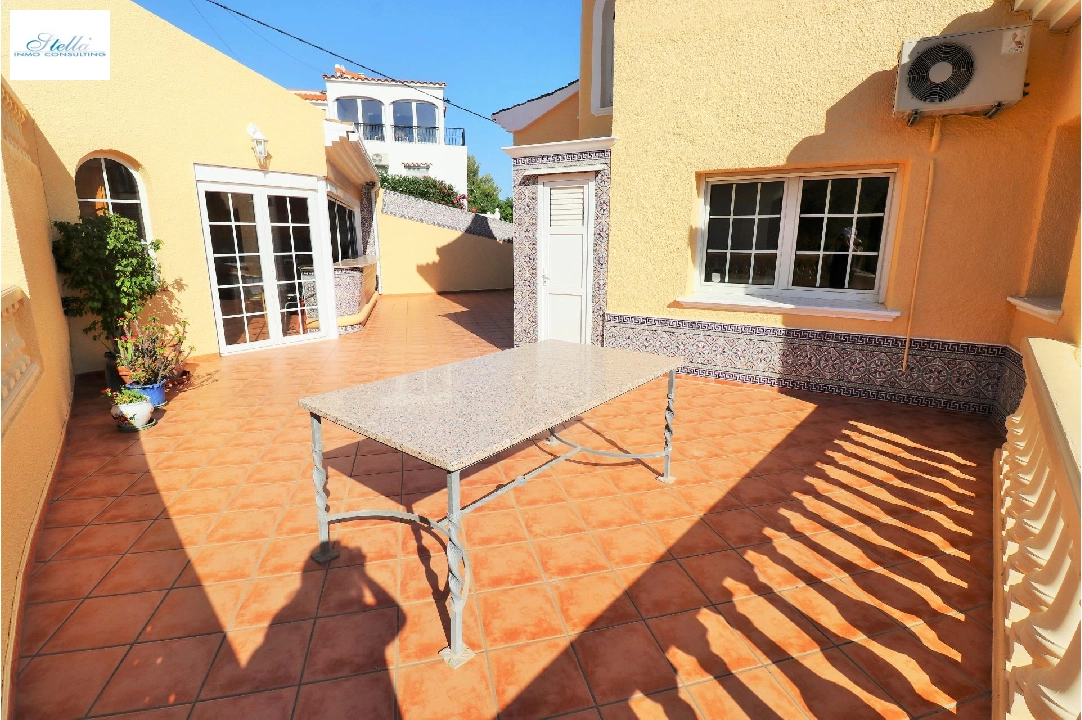 Villa in Denia te koop, woonoppervlakte 319 m², Airconditioning, grondstuk 900 m², 6 slapkamer, 4 badkamer, Zwembad, ref.: AM-12170DA-18