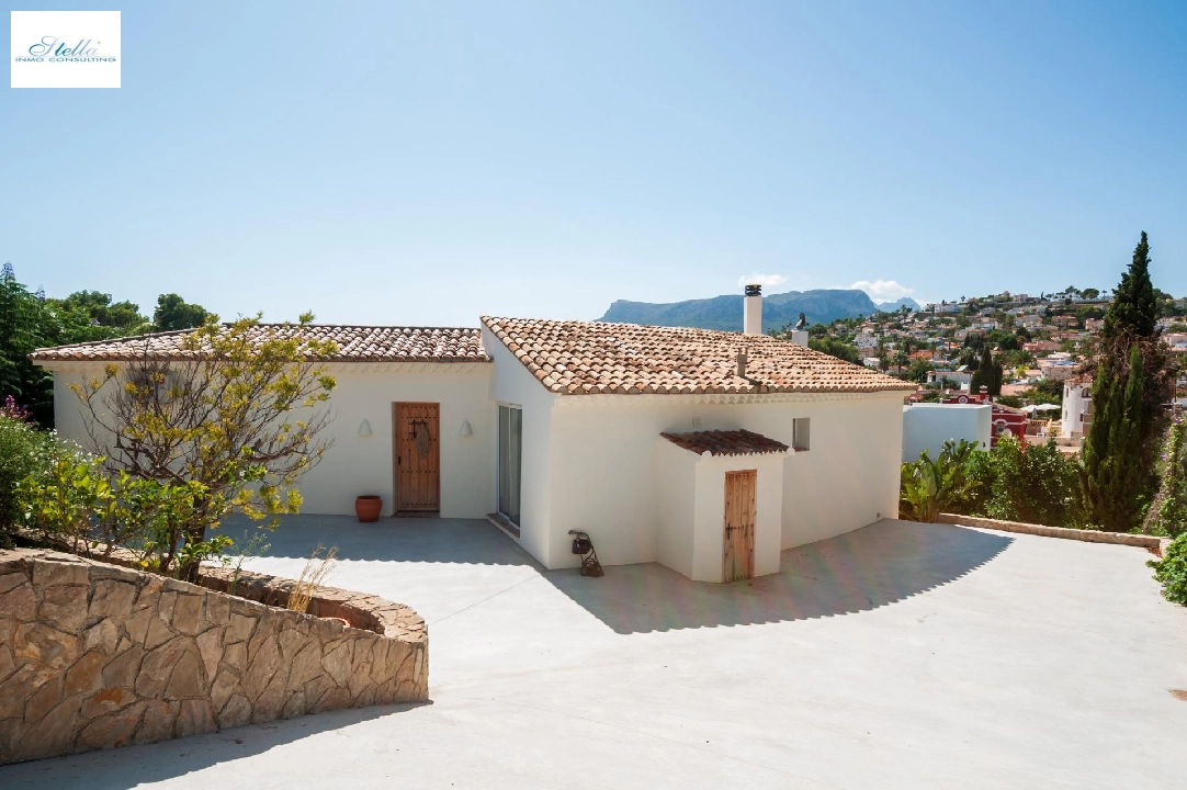 Villa in Calpe(Carrio) te koop, woonoppervlakte 364 m², grondstuk 1197 m², 4 slapkamer, 3 badkamer, Zwembad, ref.: COB-3471-10535-31