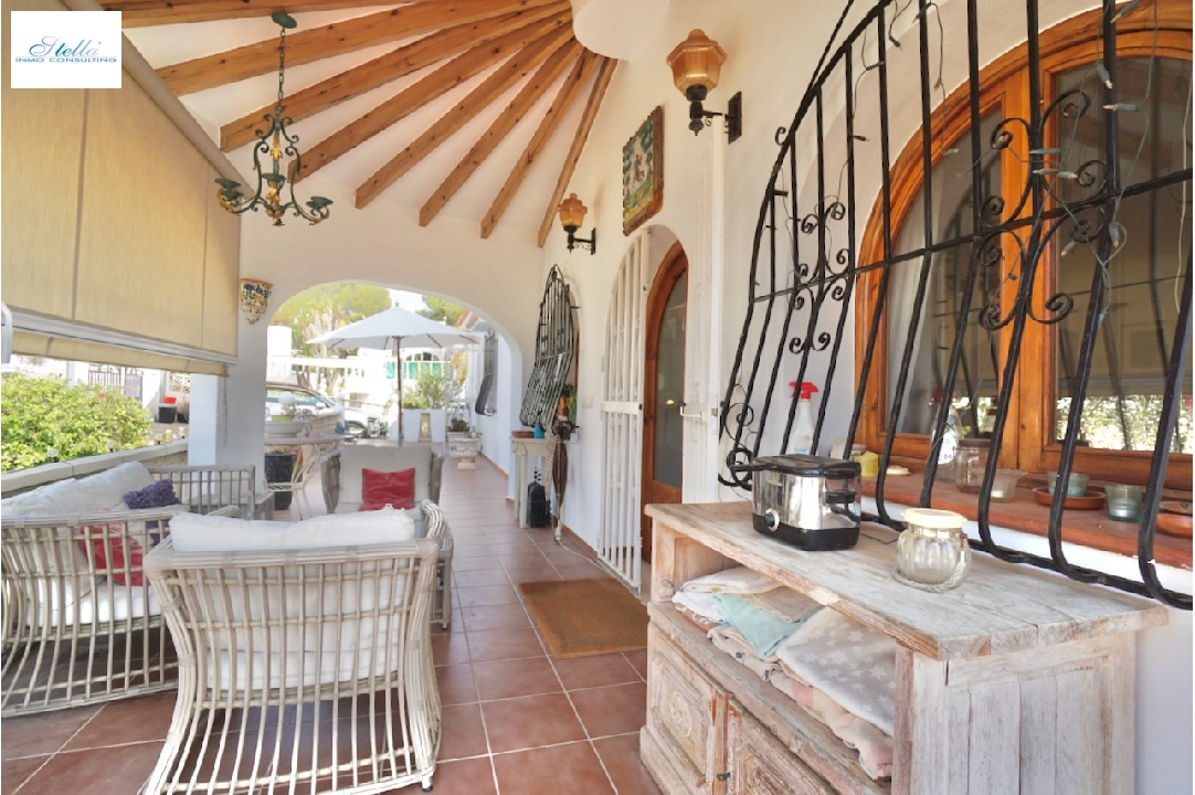 Villa in Benissa(Baladrar) te koop, woonoppervlakte 290 m², Airconditioning, grondstuk 841 m², 5 slapkamer, 4 badkamer, Zwembad, ref.: CA-H-1801-AMBE-21