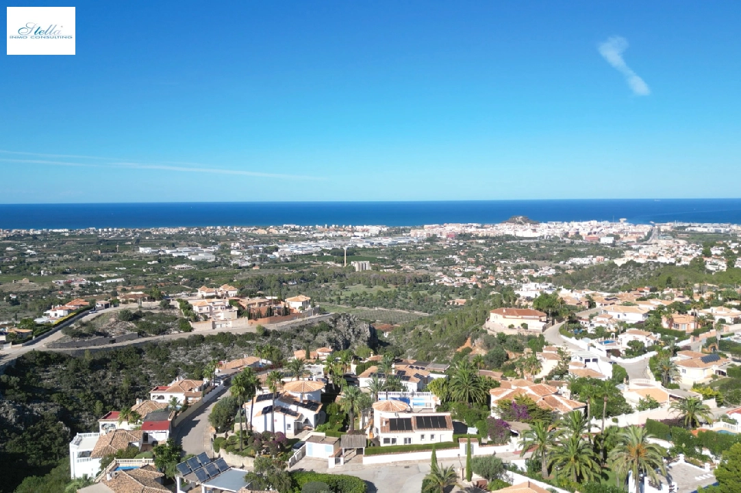 Villa in Denia(Marquesa VI) te koop, woonoppervlakte 122 m², Bouwjaar 2001, Staat netjes, + Vloerverwarming, Airconditioning, grondstuk 802 m², 4 slapkamer, 3 badkamer, Zwembad, ref.: SC-T0924-30