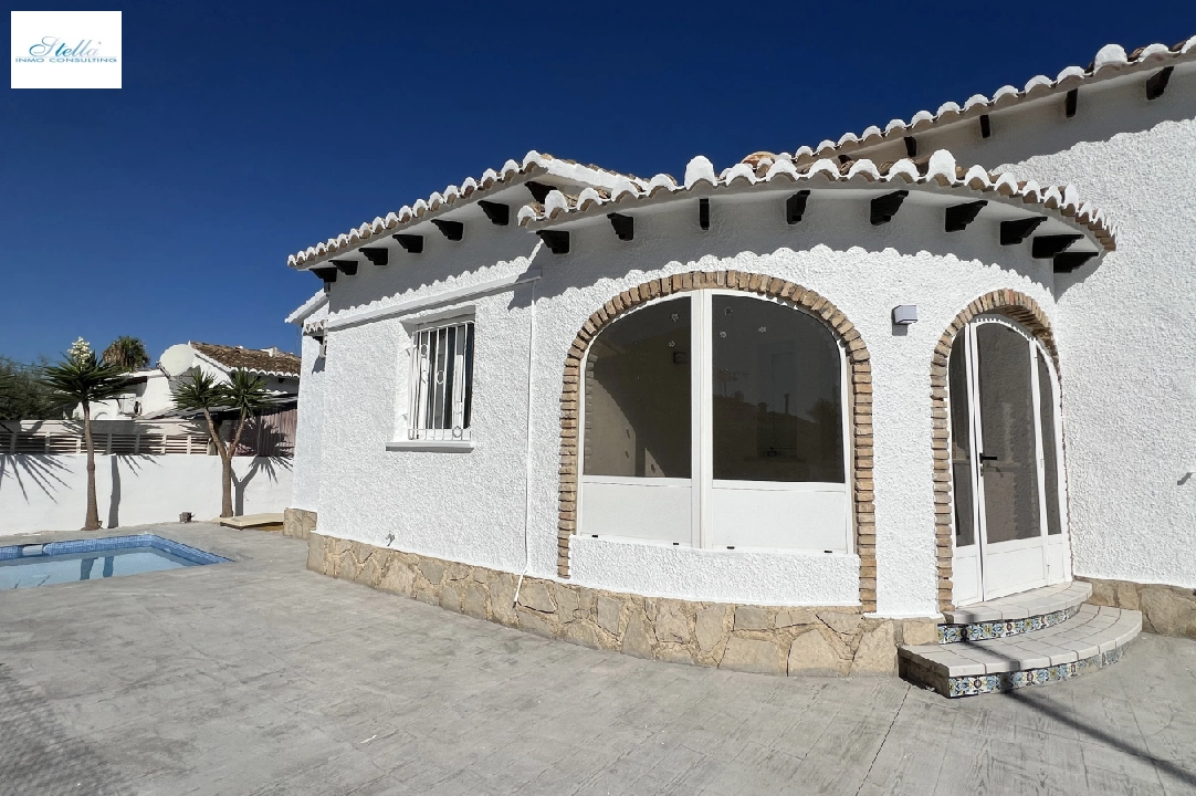 Villa in Els Poblets(Sorts de la mar 26A) te koop, woonoppervlakte 80 m², Bouwjaar 1985, Staat als nieuw, + KLIMA, Airconditioning, grondstuk 303 m², 2 slapkamer, 2 badkamer, Zwembad, ref.: AS-0824-21