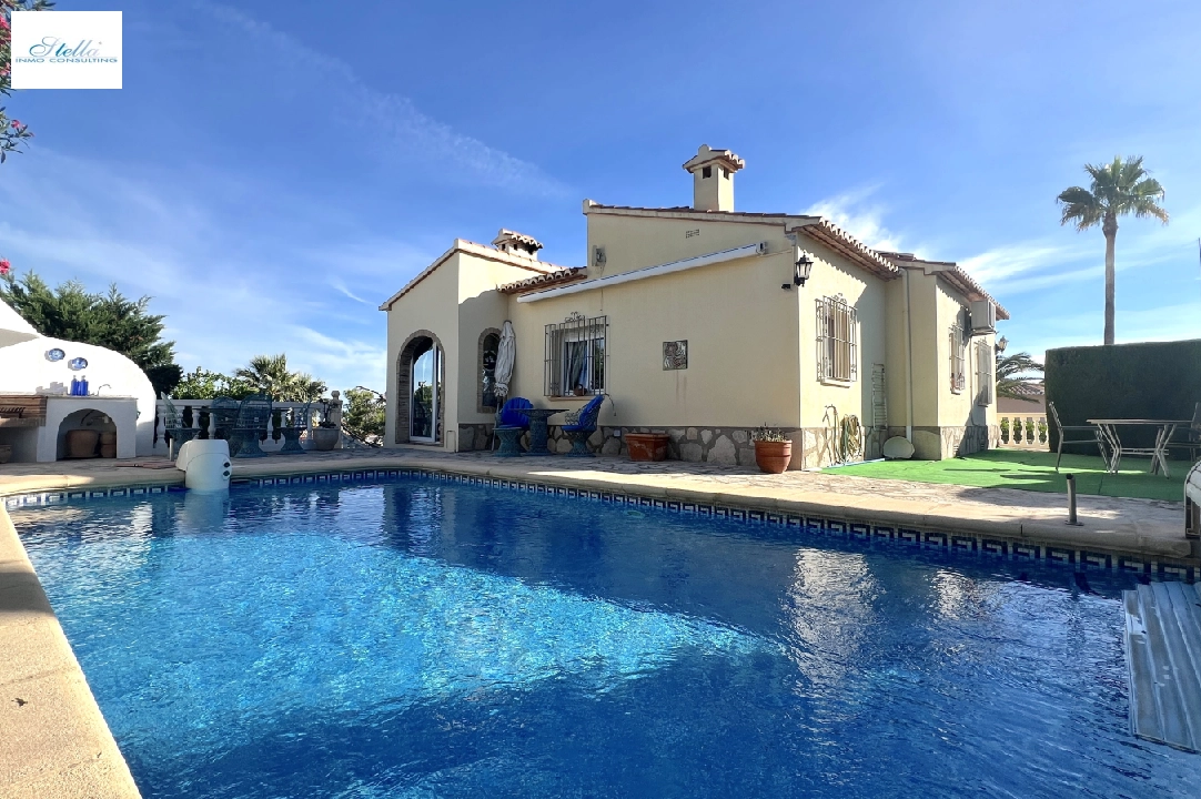 Villa in Denia(Marquesa 6 ) te koop, woonoppervlakte 150 m², Bouwjaar 1995, Staat netjes, + Centrale verwarming, Airconditioning, grondstuk 800 m², 3 slapkamer, 3 badkamer, Zwembad, ref.: AS-0924-2