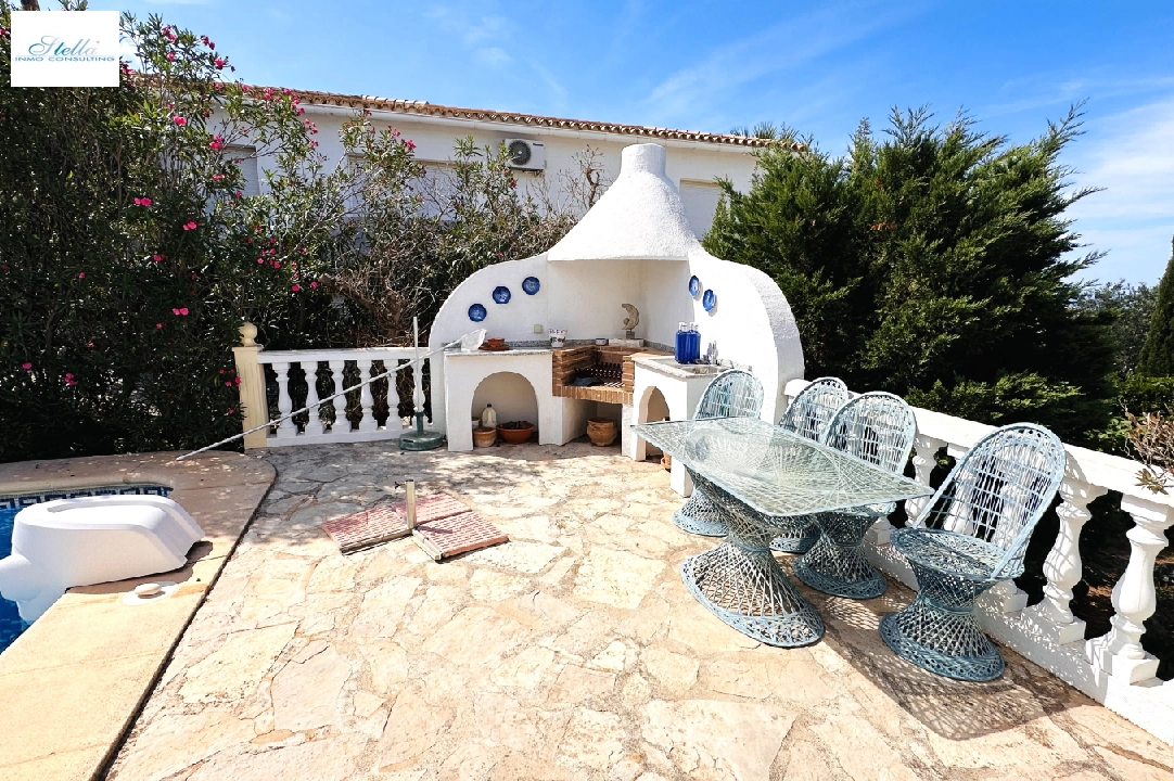 Villa in Denia(Marquesa 6 ) te koop, woonoppervlakte 150 m², Bouwjaar 1995, Staat netjes, + Centrale verwarming, Airconditioning, grondstuk 800 m², 3 slapkamer, 3 badkamer, Zwembad, ref.: AS-0924-46