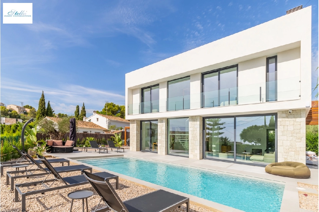 Villa in Benissa(La Fustera) te koop, woonoppervlakte 249 m², Airconditioning, grondstuk 895 m², 4 slapkamer, 3 badkamer, Zwembad, ref.: CA-H-9309-AMB-23