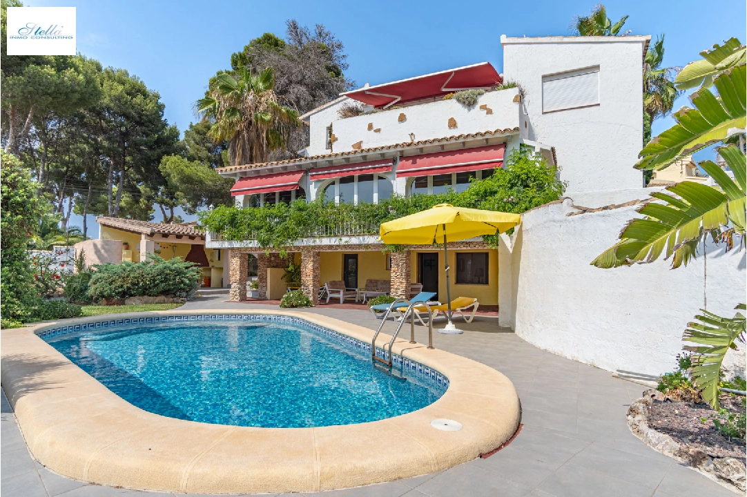 Villa in Moraira te koop, woonoppervlakte 358 m², Bouwjaar 1975, + KLIMA, Airconditioning, grondstuk 772 m², 5 slapkamer, 3 badkamer, Zwembad, ref.: BP-C4XY8096MOR-1