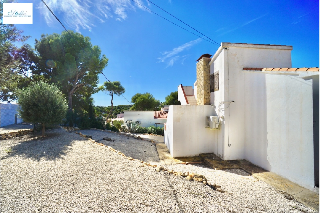 Villa in Moraira(Pinar del Advocat) te koop, woonoppervlakte 109 m², grondstuk 808 m², 2 slapkamer, 1 badkamer, ref.: CA-H-1813-AMBI-24