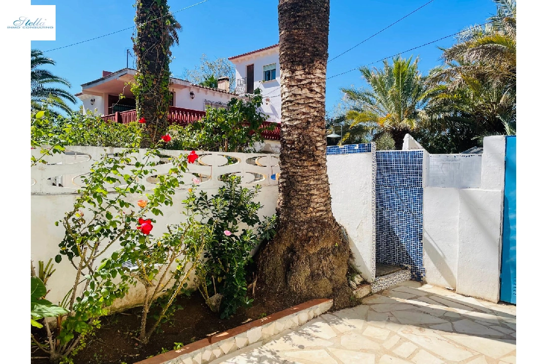 Villa in Denia te koop, woonoppervlakte 133 m², Bouwjaar 1970, Airconditioning, grondstuk 350 m², 3 slapkamer, 2 badkamer, Zwembad, ref.: UM-UV-0624-16