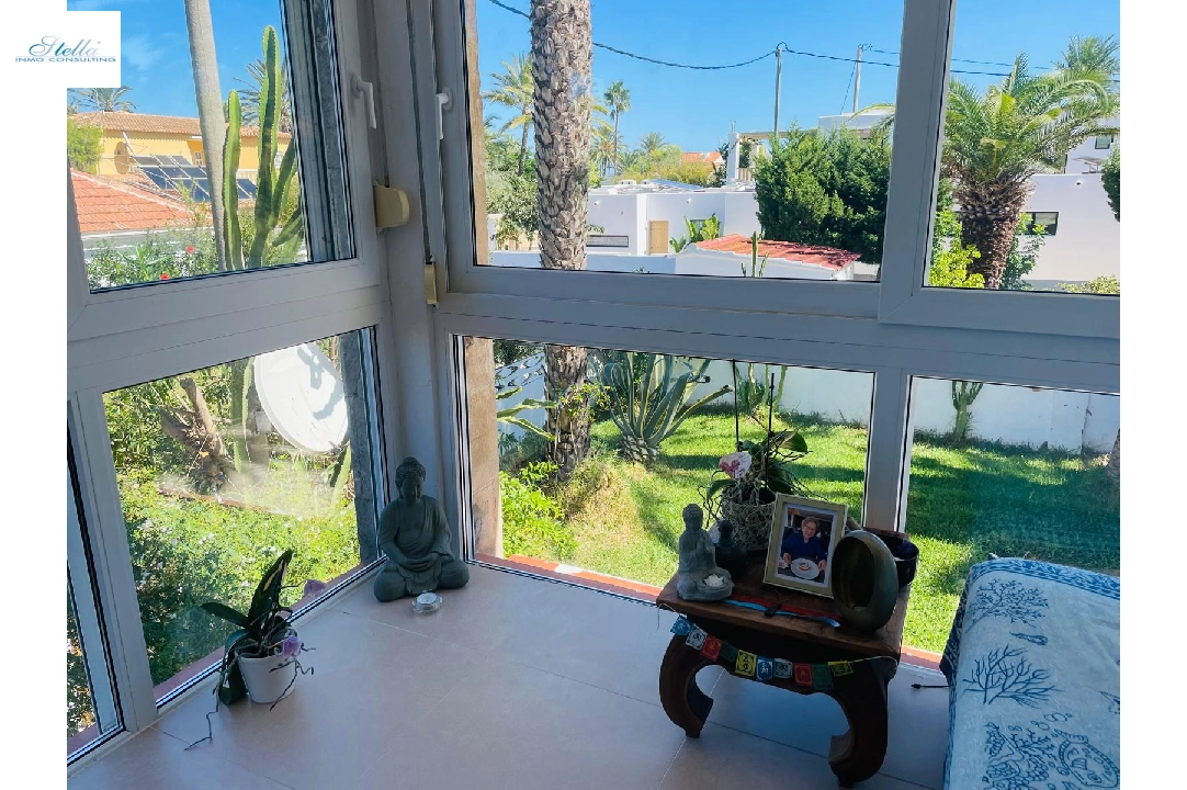 Villa in Denia te koop, woonoppervlakte 133 m², Bouwjaar 1970, Airconditioning, grondstuk 350 m², 3 slapkamer, 2 badkamer, Zwembad, ref.: UM-UV-0624-35