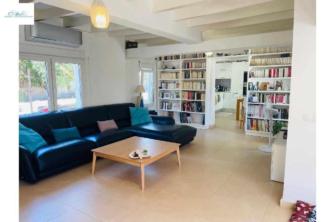 Villa in Denia te koop, woonoppervlakte 133 m², Bouwjaar 1970, Airconditioning, grondstuk 350 m², 3 slapkamer, 2 badkamer, Zwembad, ref.: UM-UV-0624-7