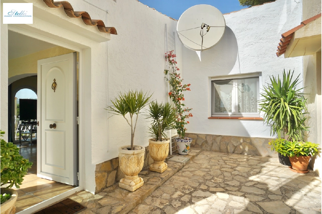 Stadthaus in Moraira(Arnella) te koop, woonoppervlakte 112 m², Airconditioning, 2 slapkamer, 2 badkamer, Zwembad, ref.: CA-B-1829-AMBE-19