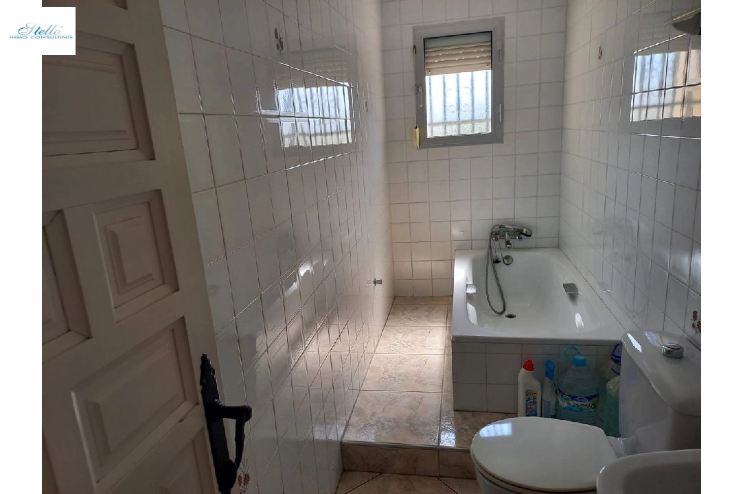 Villa in San Fulgencio te koop, woonoppervlakte 216 m², Staat netjes, Airconditioning, grondstuk 268 m², 5 slapkamer, 2 badkamer, ref.: HA-M-SC-OFI-7