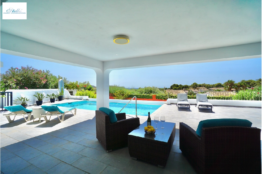 Villa in Moraira(Camarrocha) te koop, woonoppervlakte 261 m², Airconditioning, grondstuk 831 m², 3 slapkamer, 3 badkamer, Zwembad, ref.: CA-H-1670-AMB-24