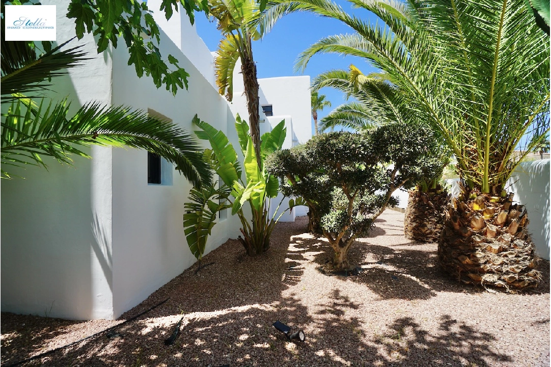 Villa in Moraira(Camarrocha) te koop, woonoppervlakte 261 m², Airconditioning, grondstuk 831 m², 3 slapkamer, 3 badkamer, Zwembad, ref.: CA-H-1670-AMB-4