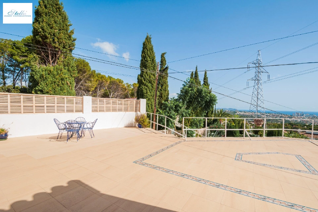 Villa in Calpe(Cucarres) te koop, woonoppervlakte 210 m², Airconditioning, grondstuk 800 m², 5 slapkamer, 4 badkamer, Zwembad, ref.: COB-3485-10535-32