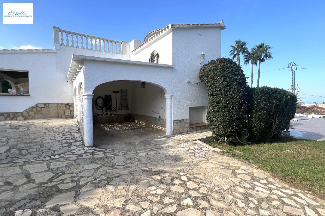 Villa in Denia te koop, woonoppervlakte 190 m², Bouwjaar 1984, Staat netjes, + KLIMA, Airconditioning, grondstuk 1900 m², 4 slapkamer, 4 badkamer, Zwembad, ref.: AS-1024-34