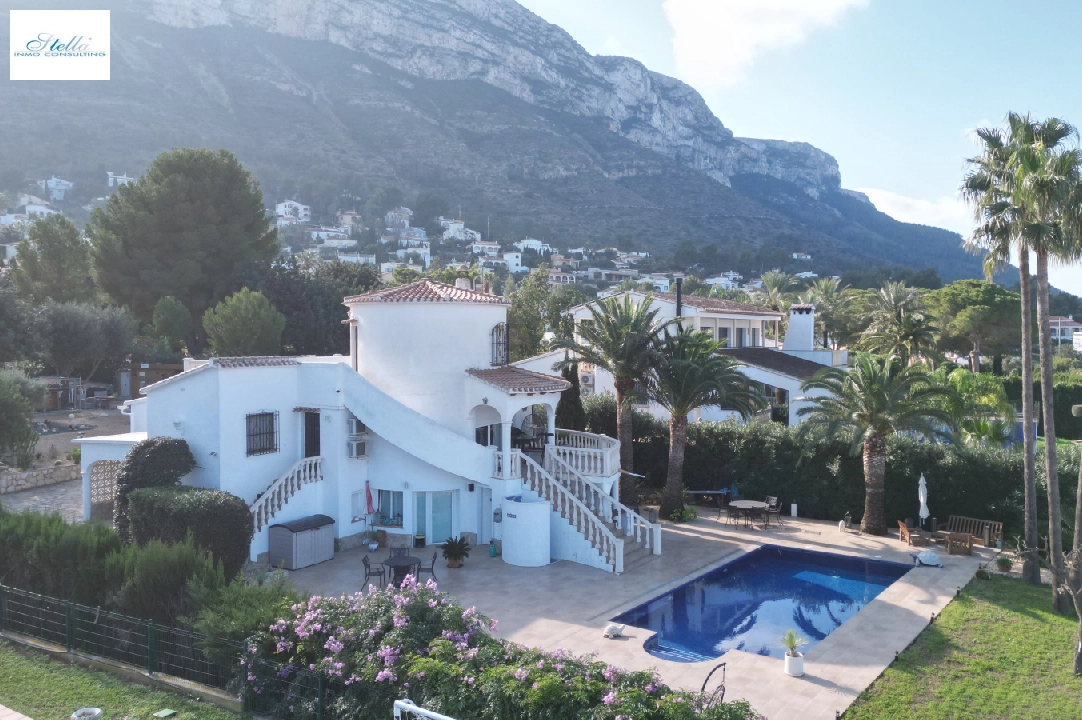 Villa in Denia te koop, woonoppervlakte 190 m², Bouwjaar 1984, Staat netjes, + KLIMA, Airconditioning, grondstuk 1900 m², 4 slapkamer, 4 badkamer, Zwembad, ref.: AS-1024-42