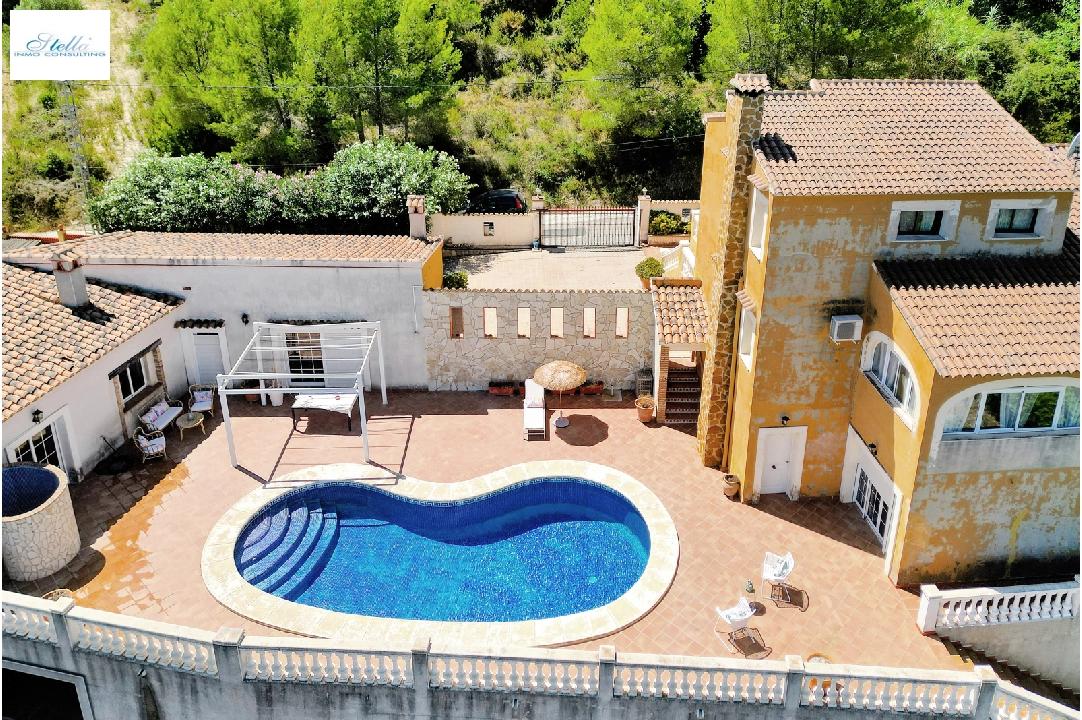 Villa in Orba(L Aspre) te koop, woonoppervlakte 225 m², Bouwjaar 1997, Staat netjes, + Centrale verwarming, Airconditioning, grondstuk 773 m², 3 slapkamer, 3 badkamer, Zwembad, ref.: RG-0724-38