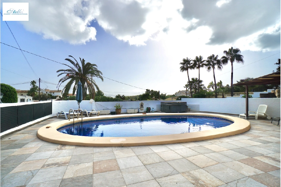 Villa in Moraira(Pinar del Advocat) te koop, woonoppervlakte 184 m², grondstuk 795 m², 3 slapkamer, 2 badkamer, Zwembad, ref.: CA-H-1838-AMB-32