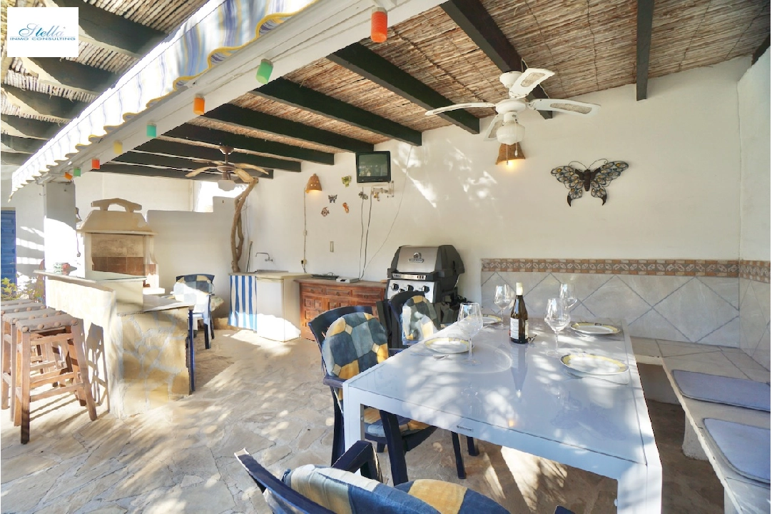 Villa in Benissa(Baladrar) te koop, woonoppervlakte 136 m², grondstuk 1076 m², 2 slapkamer, 2 badkamer, Zwembad, ref.: CA-H-1850-AMBEI-24