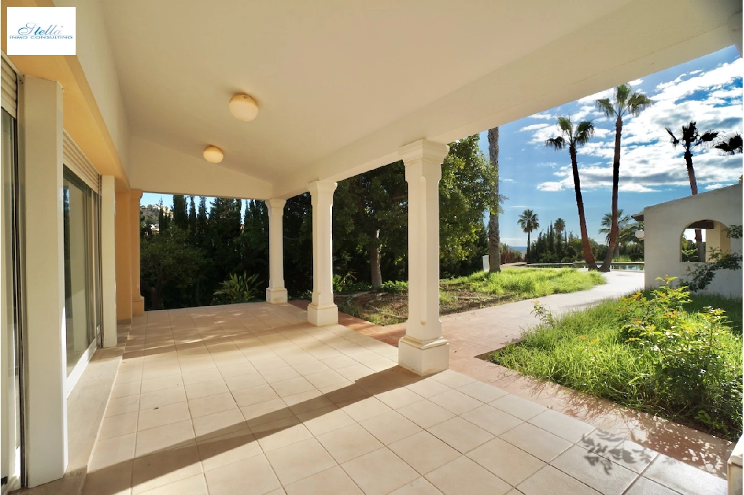 Villa in Moraira(Solpark) te koop, woonoppervlakte 306 m², Airconditioning, grondstuk 2403 m², 5 slapkamer, 6 badkamer, Zwembad, ref.: CA-H-1851-AMB-8