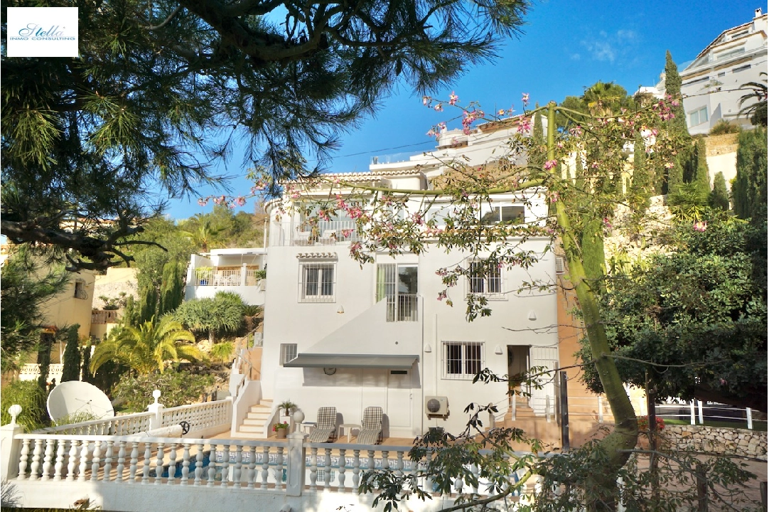 Villa in Moraira(Arnella) te koop, woonoppervlakte 248 m², Airconditioning, grondstuk 958 m², 5 slapkamer, 3 badkamer, Zwembad, ref.: CA-H-1854-AMB-3