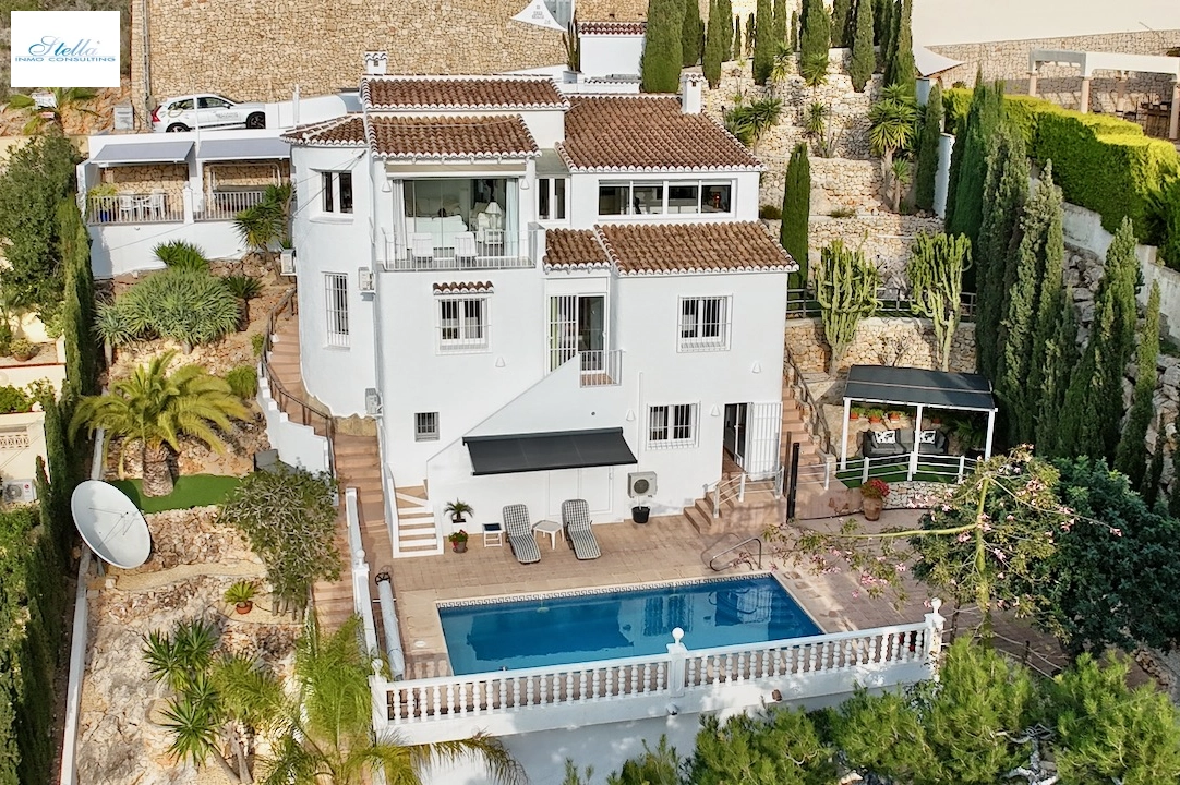 Villa in Moraira(Arnella) te koop, woonoppervlakte 248 m², Airconditioning, grondstuk 958 m², 5 slapkamer, 3 badkamer, Zwembad, ref.: CA-H-1854-AMB-35