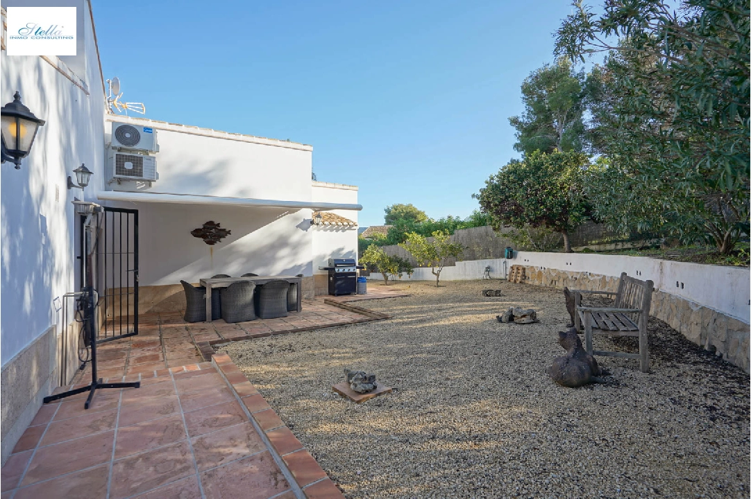 Villa in Javea te koop, woonoppervlakte 300 m², Bouwjaar 1983, Airconditioning, grondstuk 2190 m², 3 slapkamer, 3 badkamer, Zwembad, ref.: BP-C4XY4465JAV-46