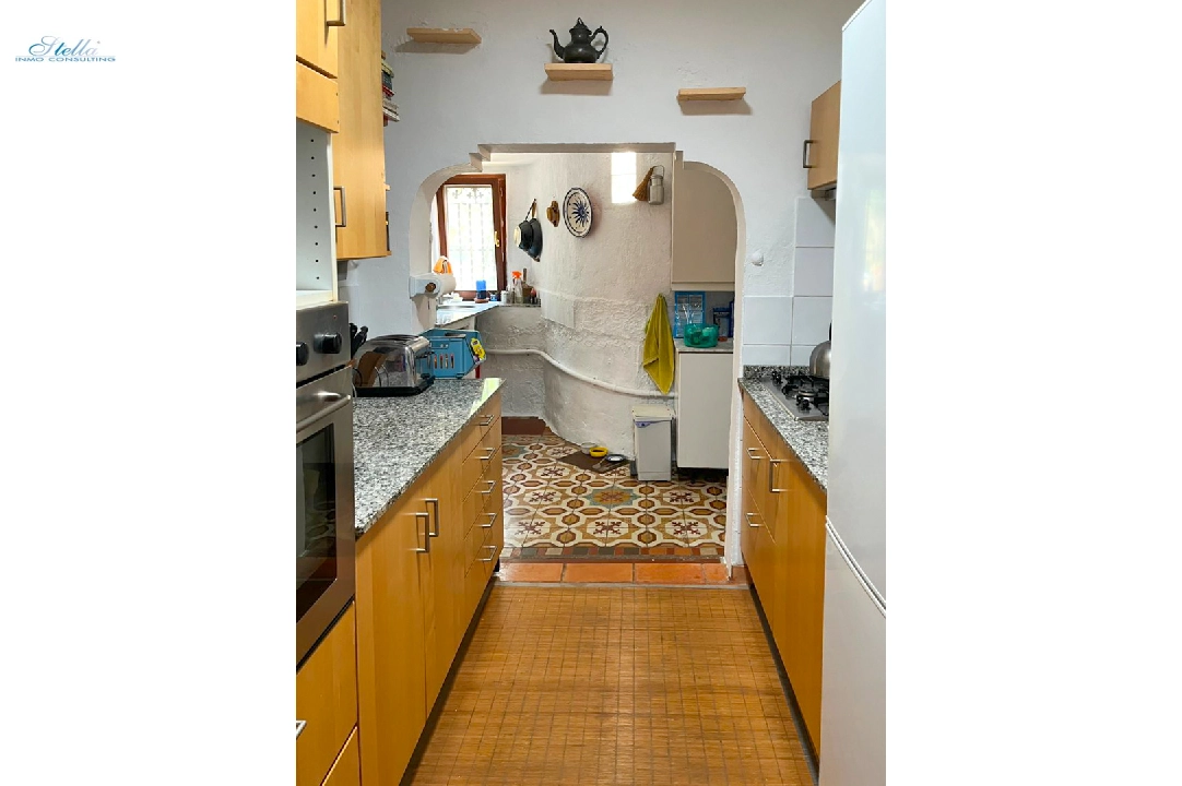 Villa in Javea te koop, woonoppervlakte 238 m², Bouwjaar 1970, Airconditioning, grondstuk 1152 m², 4 slapkamer, 2 badkamer, Zwembad, ref.: BP-C3XY4467JAV-15