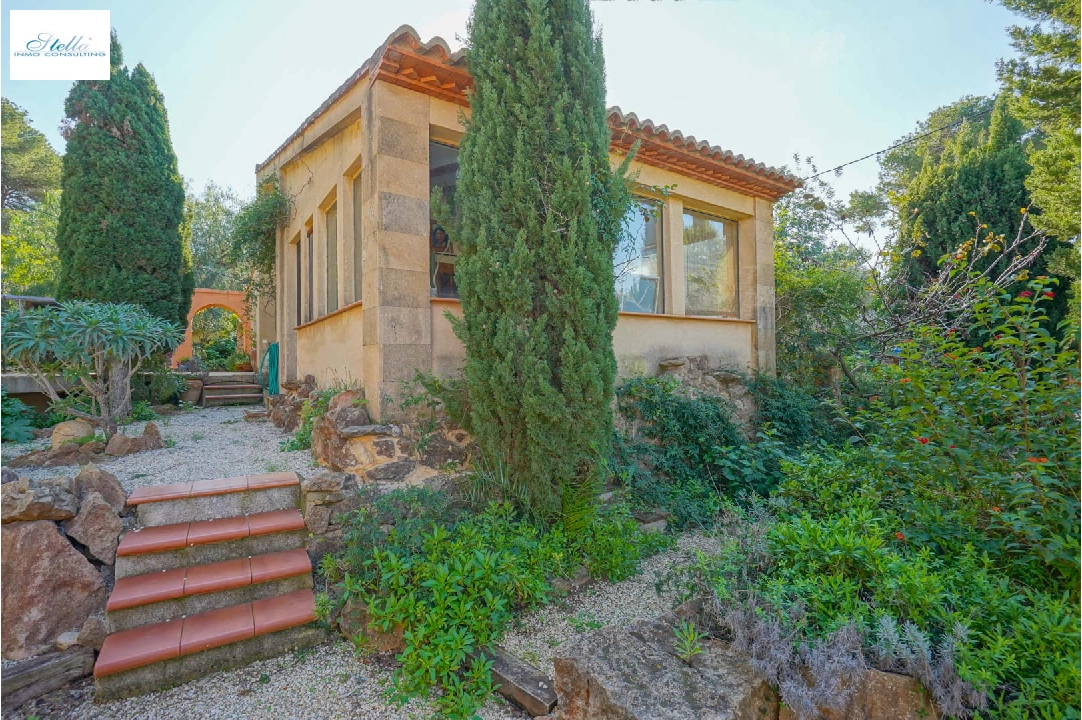 Villa in Javea te koop, woonoppervlakte 238 m², Bouwjaar 1970, Airconditioning, grondstuk 1152 m², 4 slapkamer, 2 badkamer, Zwembad, ref.: BP-C3XY4467JAV-4