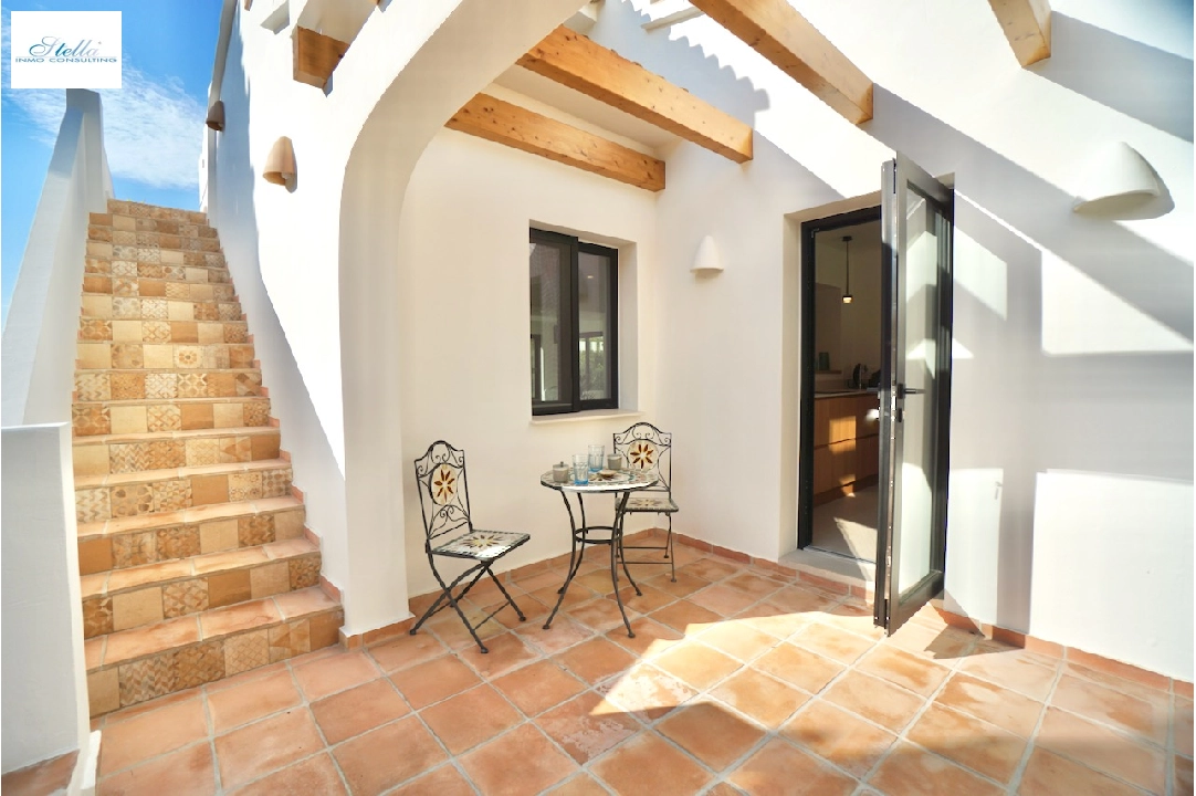 Villa in Moraira(Arnella) te koop, woonoppervlakte 270 m², Airconditioning, grondstuk 1099 m², 5 slapkamer, 4 badkamer, Zwembad, ref.: CA-H-1852-AMBEI-25