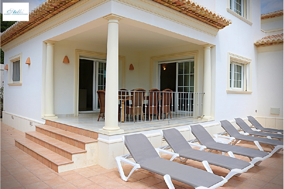 Villa in Benissa(Pinada) te koop, woonoppervlakte 280 m², Airconditioning, grondstuk 829 m², 4 slapkamer, 3 badkamer, Zwembad, ref.: CA-H-1857-AMB-23