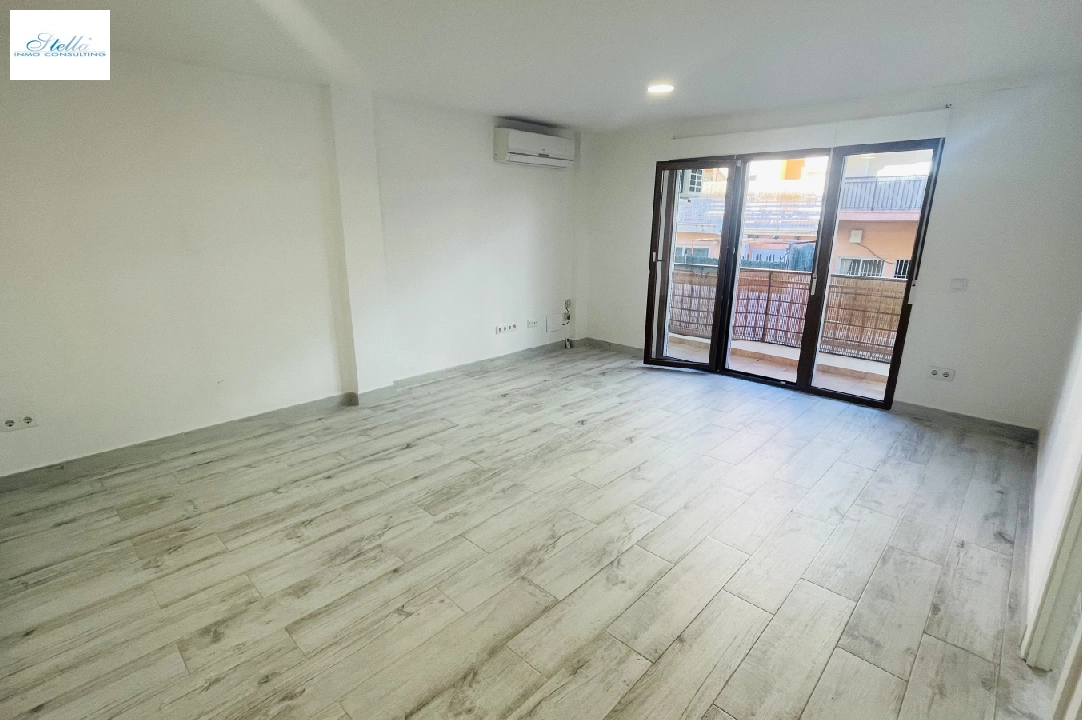 Apartment in Javea(Puerto) te koop, woonoppervlakte 126 m², Bouwjaar 1982, Airconditioning, 4 slapkamer, 2 badkamer, ref.: JS-0525-2