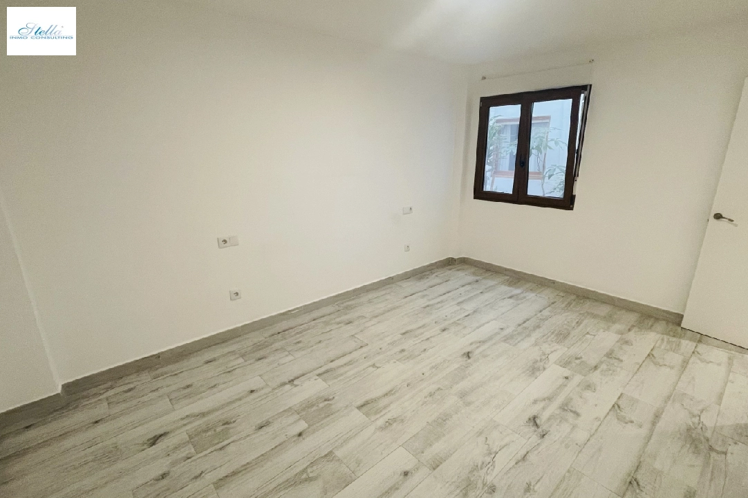 Apartment in Javea(Puerto) te koop, woonoppervlakte 126 m², Bouwjaar 1982, Airconditioning, 4 slapkamer, 2 badkamer, ref.: JS-0525-7