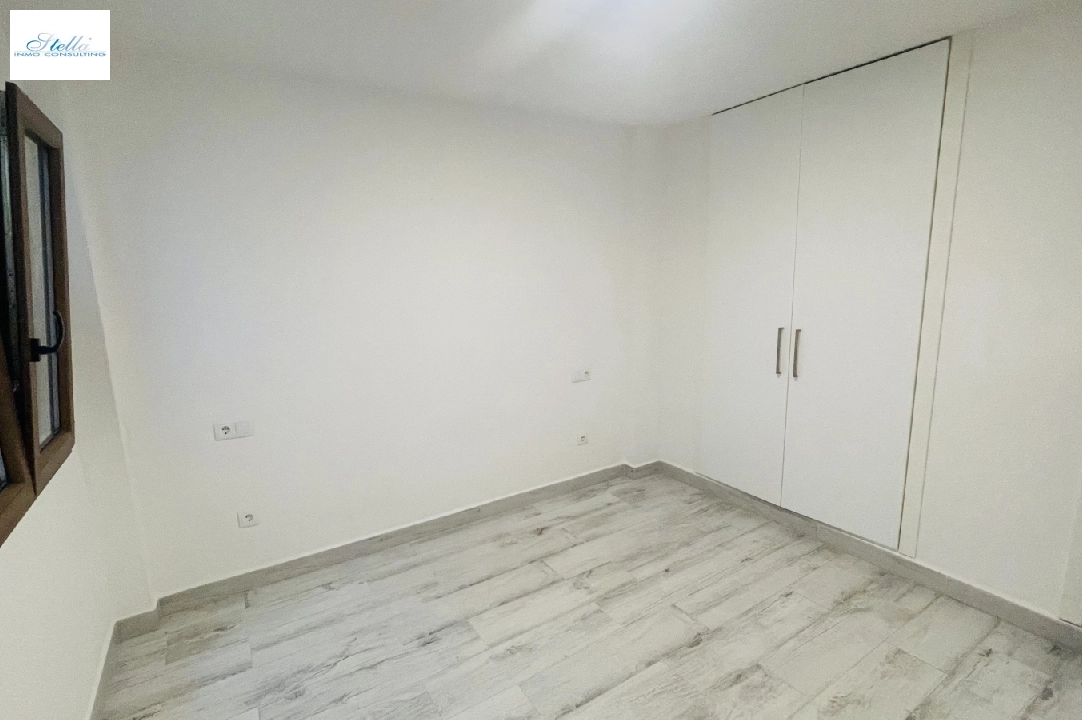 Apartment in Javea(Puerto) te koop, woonoppervlakte 126 m², Bouwjaar 1982, Airconditioning, 4 slapkamer, 2 badkamer, ref.: JS-0525-9