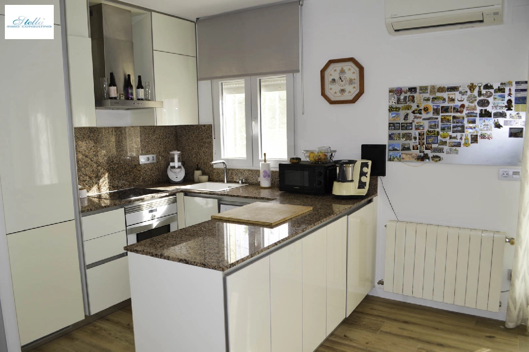 Villa in Denia te koop, woonoppervlakte 121 m², Airconditioning, grondstuk 623 m², 4 slapkamer, 2 badkamer, Zwembad, ref.: CO-C25935-25