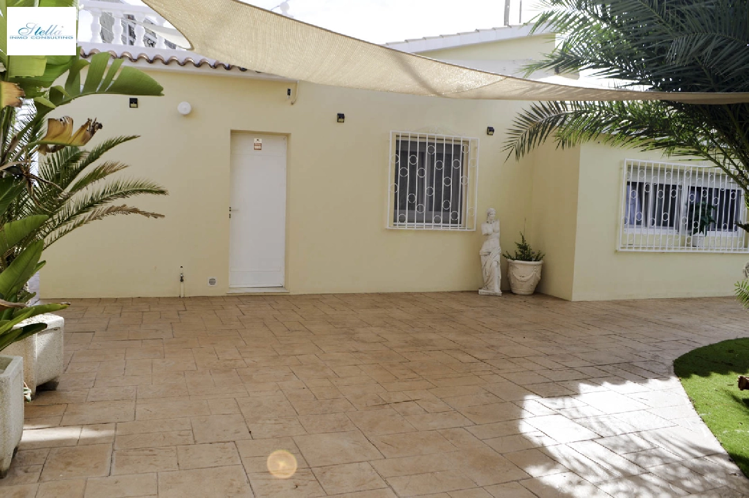 Villa in Denia te koop, woonoppervlakte 121 m², Airconditioning, grondstuk 623 m², 4 slapkamer, 2 badkamer, Zwembad, ref.: CO-C25935-44