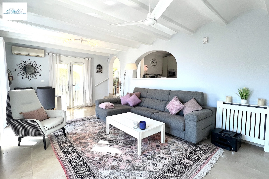 Villa in Adsubia te koop, woonoppervlakte 188 m², Bouwjaar 2003, Staat netjes, + Centrale verwarming, Airconditioning, grondstuk 625 m², 4 slapkamer, 3 badkamer, Zwembad, ref.: AS-0425-15